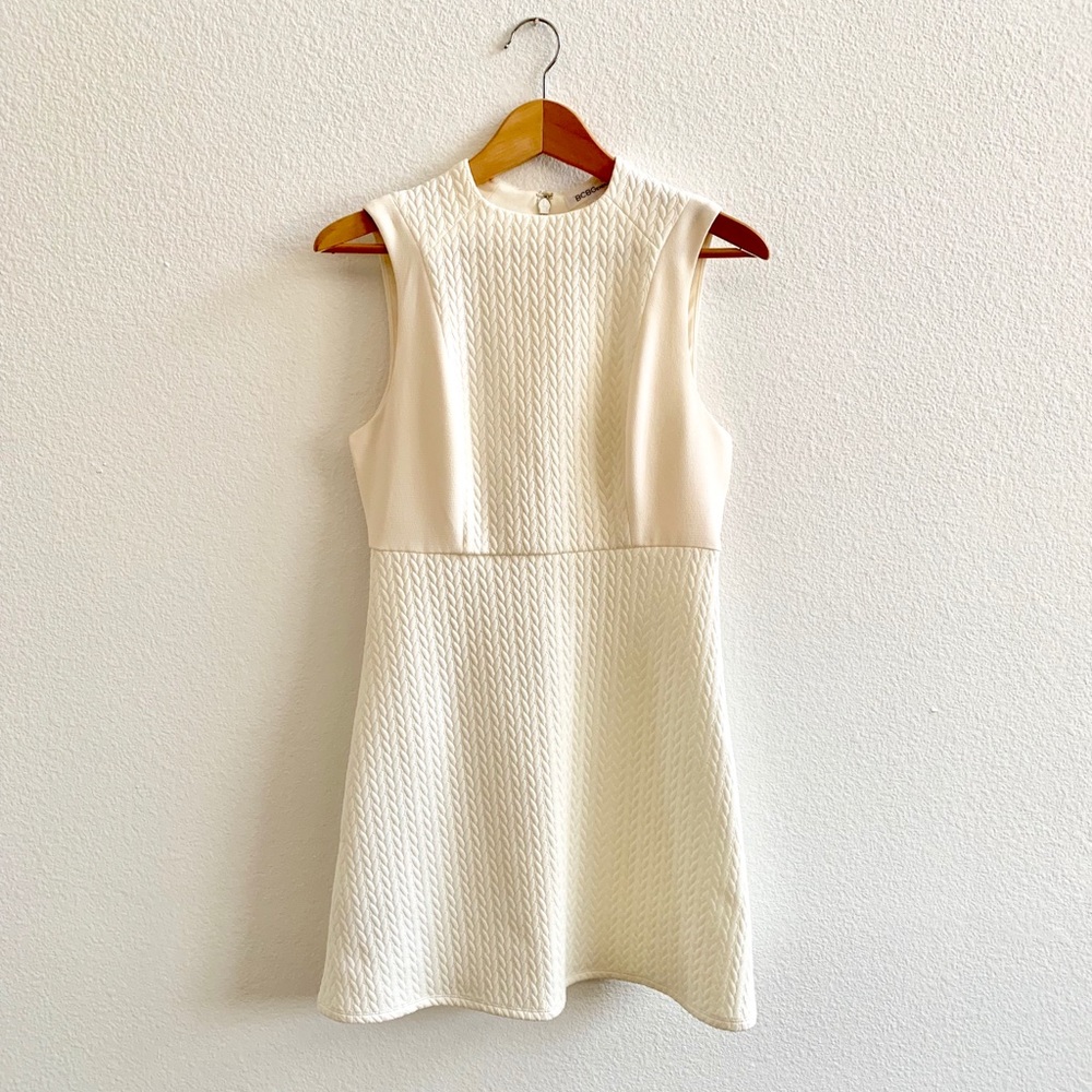 BCBG Fit and Flare Cream Dress Sz 4